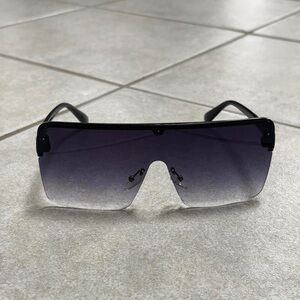 Oversized Y2K sunglasses